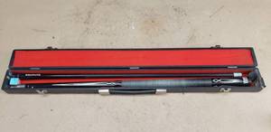 lot 145 image: Minnesota Fats The Hustler 2-Piece Pool Cue w Case