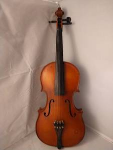 lot 15 image: VIOLIN HAND MADE COPY