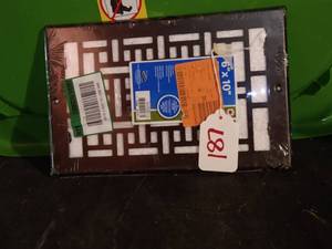lot 187 image: 6x10 Vent Cover