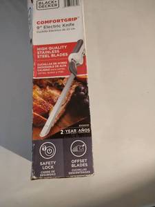 lot 148 image: Black Decker 9 Electric Knife
