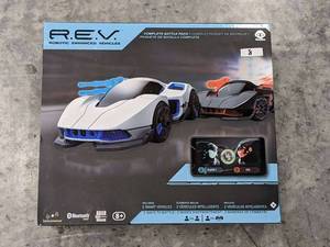lot 8 image: WowWee R.E.V. REV Robotic Enhanced Vehicles Complete Battle Pack 2 cars - New
