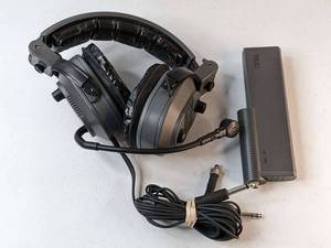lot 81 image: Telex Aviation Headset - Broken Band (see Photo)