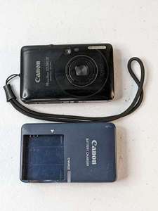 lot 230 image: Canon PowerShot Digital ELPH SD780 IS 12.1MP w Battery and Charger