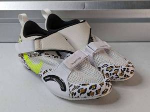 lot 261 image: Nike Womens SuperRep Indoor Cycle Shoes White Cheetah Animal Print Size 9 US