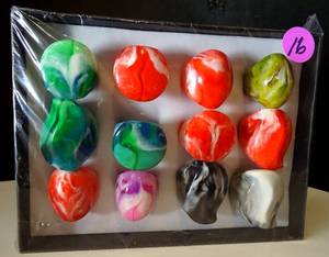 lot 16 image: ONE DOZEN - ACRYLIC ROCK STYLE RINGS - VARIOUS COLORS - NIB (12x$)