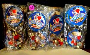 lot 27 image: NEW - I LOVE CHEERLEADING SPORT KEYCHAINS - 4 PACKS OF 3 (4X$)