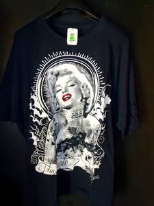 lot 40 image: AMAZING MARILYN MONROE SILKSCREENED MENS SHIRT - SIZE 3X