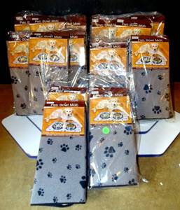 lot 70 image: RESELLERS LOT - 19 UNITS - KITCHEN BASICS PET BOWL MAT - (19X$)