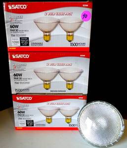 lot 90 image: Satco Products S2268 60-Watt (75-Watt) 1090 Lumens PAR30 Short Neck Narrow Flood 34-Degrees Clear Light Bulb, 2-Pack (3X$)