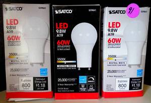 lot 91 image: NEW - Satco S29841 9.8 Watt LED A19 3500K GU24 LED Bulb 120 Volts (3X$)