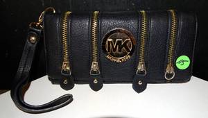 lot 115 image: MICHAEL KORS LEATHER PURSECREDIT CARD HOLDER