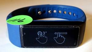 lot 116 image: FITNESS WATCH