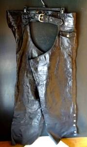 lot 159 image: Diamond Plate Mens Black Buffalo Leather Full Biker Motorcycle Chaps Size 2X (LIKE NEW)