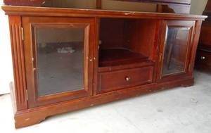 lot 247 image: Wooden Entertainment Center with Drawer and Shelf. ( needs minor attention like knobs for doors)