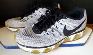 lot 303 image: Womens NIKE Running Shoes in VG Condition - Good Soles, No Tears, - Size 8