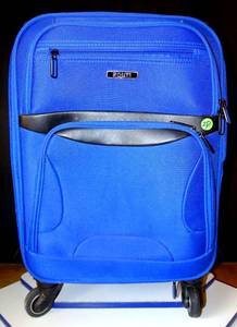 lot 251 image: ROUTE MEDIUM SIZE TRAVEL ROLLER BAG IN VG CONDITION