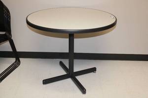 lot 18 image: 3 Round pedestal table x 30 Tall