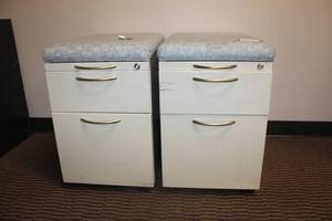 lot 37 image: (2) Rolling File cabinets with cushion top - 15W x 22D x 24H each