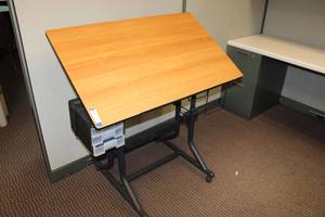 lot 3 image: Drawing Table with adjustable height and tilt on wheels  - 40W x 24D