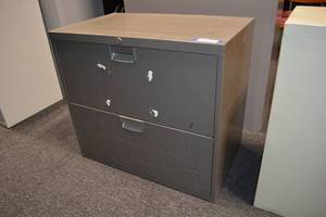 lot 106 image: 2-Drawer File Cabinet - 30W x 18D x 27H