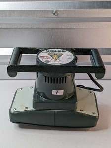 lot 3 image: Body Massager Medi-Rub 2 Speed Massage Green Pad - USA