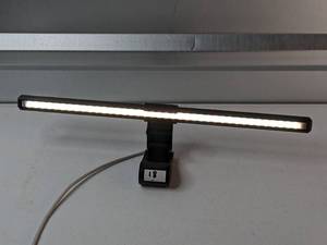 lot 18 image: Quntis Computer Monitor Light Bar LED e-Reading Lamp Screen Linear PHX003D-S