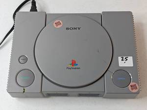lot 25 image: Sony Playstation 1 PS1 Grey Console SCPH-7001 - Console Only