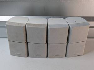 lot 39 image: Lot of 4 - Bose Acoustimass Double Cube Speakers White