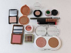 lot 53 image: Assorted Makeup Lot - NEW
