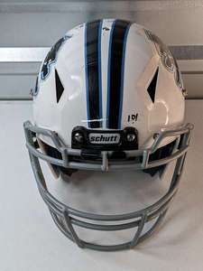 lot 101 image: Schutt Youth Vengeance A11 Football Helmet - Small