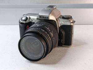 lot 128 image: Nikon N65 35MM SLR Film Camera Kit W 28-90MM lens