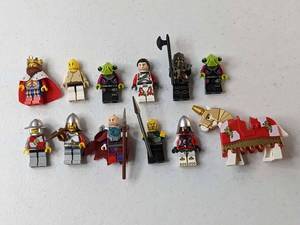 lot 199 image: Lot of 12 - Lego Assorted Mini Figurines
