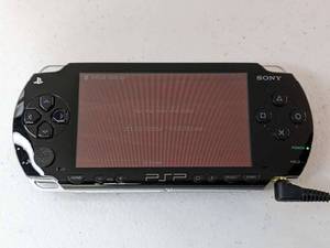 lot 237 image: Sony PSP 1001 Console - No battery
