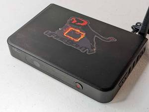 lot 240 image: Zoomtak T8Plus-2 TV Box  No Remote