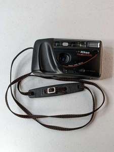 lot 275 image: Nikon One Touch 100 35mm Film Camera