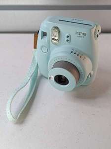 lot 304 image: Fujifilm Instax Mini 9