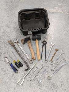 lot 333 image: Lot of 18 - Assorted Tools Wrench, Hammer, Screw Driver, etc...
