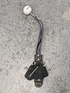 lot 346 image: HURST #2280002 3 Speed Shifter Body, Chrome Shifter, Knob