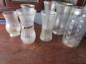 lot 63 image: lot of 7 clear glass flower vases