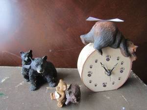 lot 104 image: wooden bear clock, castagna bear fiquren, small ceramic bear and a wooden handmade bear