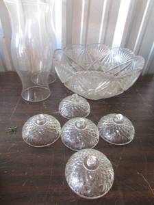 lot 247 image: 5 clear glass crystal covers, crystal bowl for fruit and 2 glass candle chimines