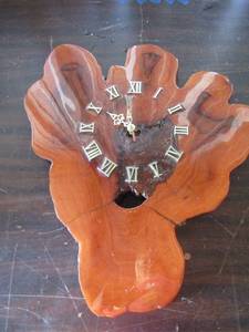 lot 12 image: Vey nice wood  wall clock, 19 X18 very nice needs batteries
