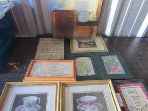 lot 252 image: large lot of various photo art for home dcor qty 10