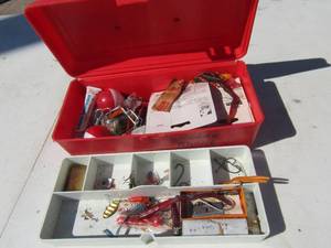 lot 288 image: Small red tackle box for fishing all sorts of items