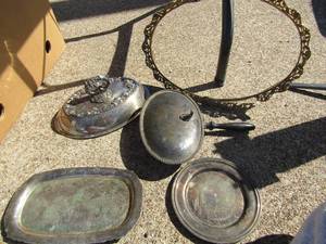 lot 295 image: Various pieces of silver platted dish  items