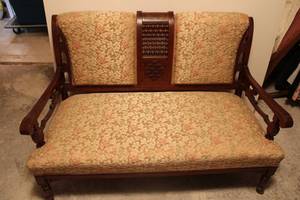 lot 1 image: Beautiful Antique Settee Loveseat Bench