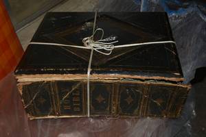 lot 63 image: Antique Bible with gift signature from 1872