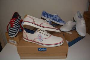 lot 87 image: Womens Keds Shoe Lot Red, white and blue - ready for summer. Shoes look new, Size 7 M