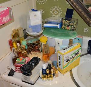 lot 194 image: Bathroom lot perfumes (some are vintage), Soaps, steamer and more