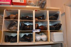 lot 222 image: Womens Shoes -